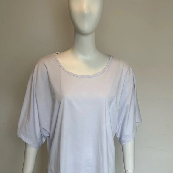 ANGELA Womens Sz Medium Solid Basic Dolman Short Sleeve Top NWOT - Picture 2 of 7